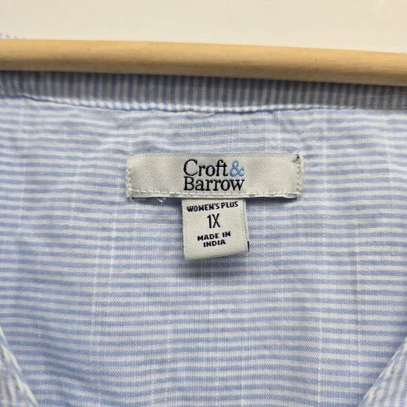 Croft & Barrow Embroidered Scallop Hem Blouse Shirt Size 1X Striped Blue White - Picture 3 of 9